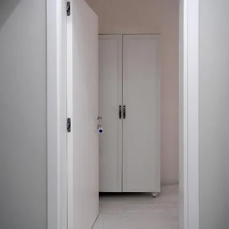 Bed & Breakfast In City Livorno